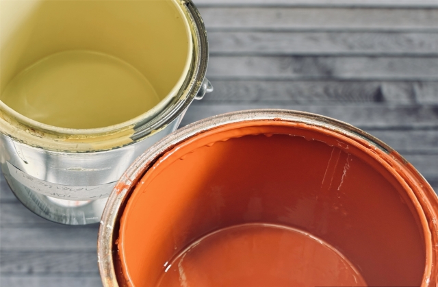 神奈川県や横浜市の屋根塗装の塗料とは