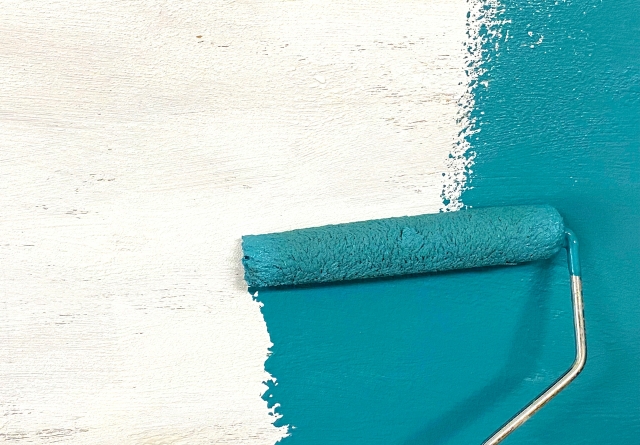 多彩模様塗料のネオフレッシュティアラと一般塗料との違い