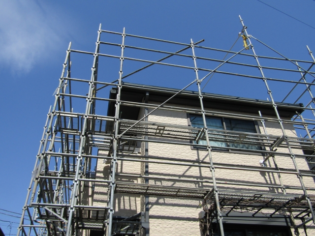 横浜市の住宅密集地の外壁塗装における近隣対応とは